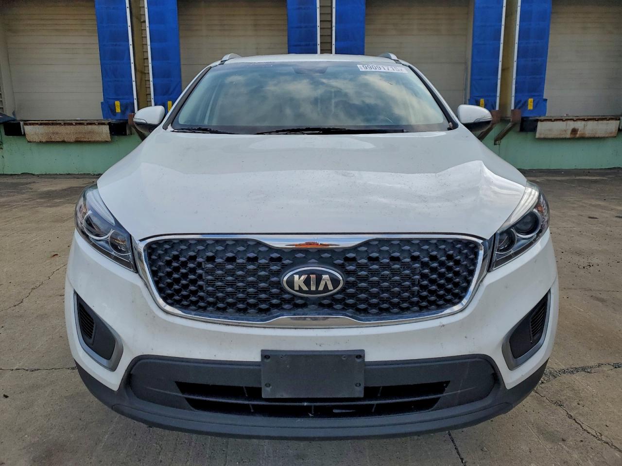 2016 KIA SORENTO LX photo 9