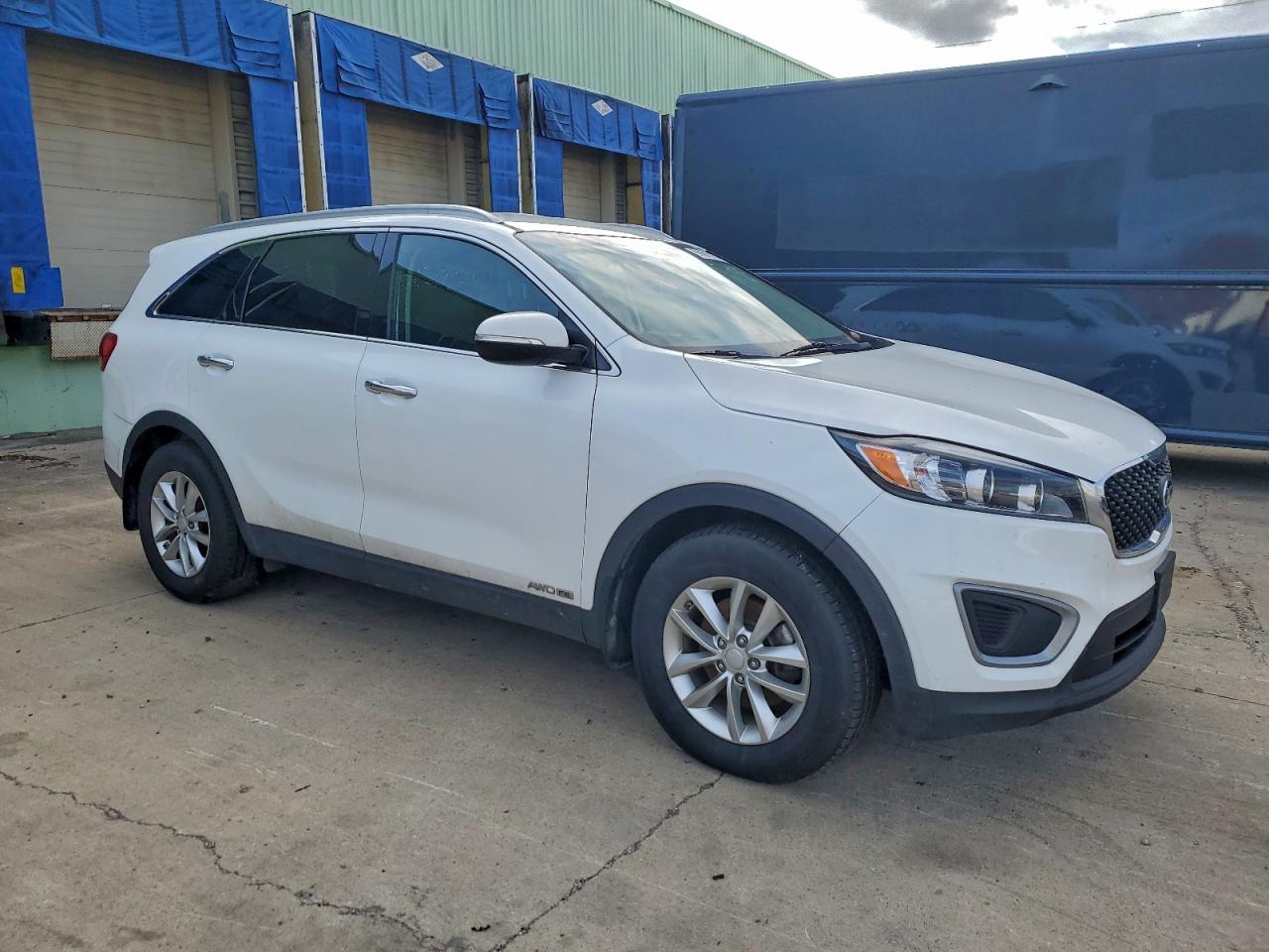 2016 KIA SORENTO LX photo 7