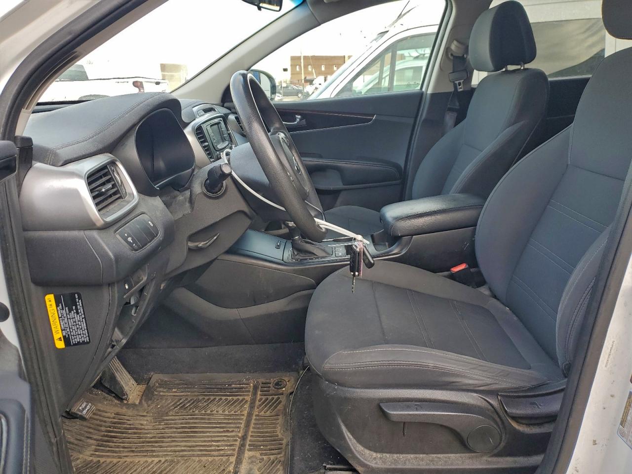 2016 KIA SORENTO LX photo 13