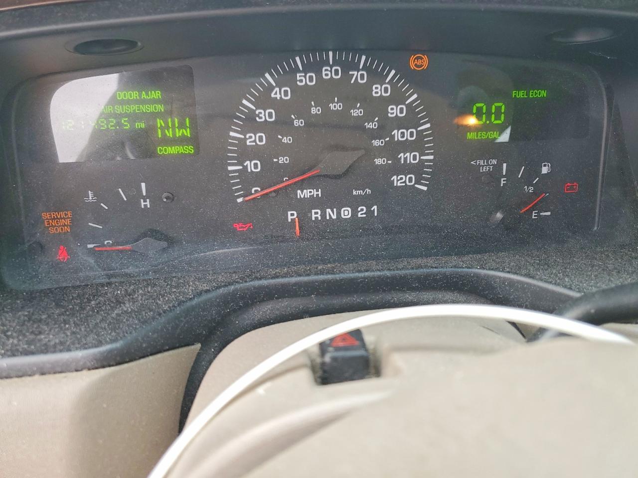 2001 LINCOLN TOWN CAR CARTIER photo 17