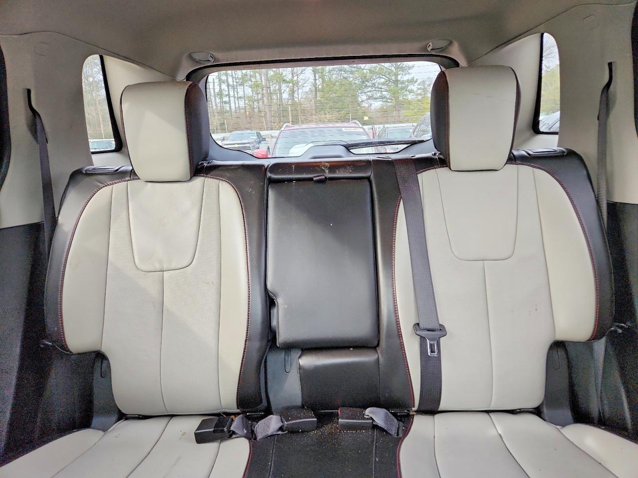 2017 GMC TERRAIN SLT photo 10
