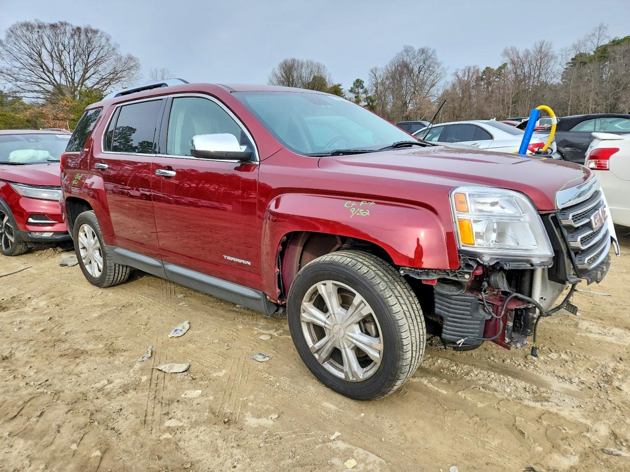 2017 GMC TERRAIN SLT photo 4