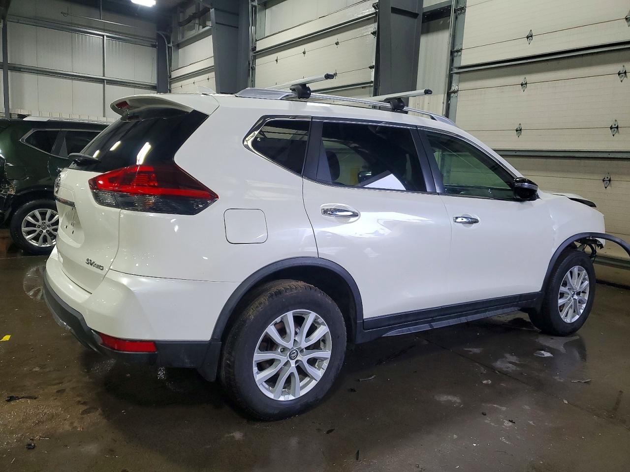 2018 NISSAN ROGUE SV photo 3