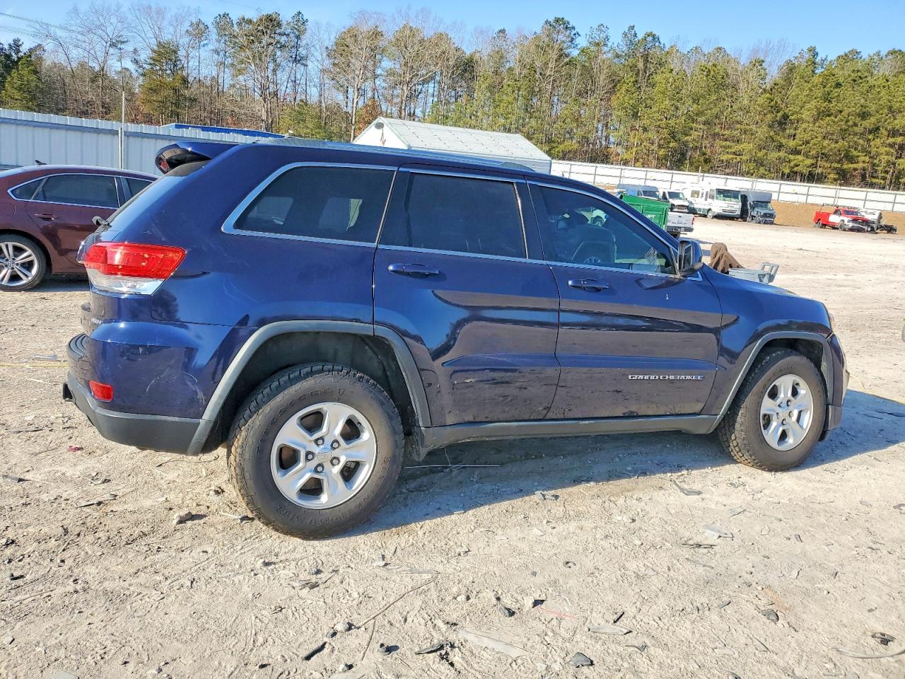 2014 JEEP GRAND CHEROKEE LAREDO photo 3