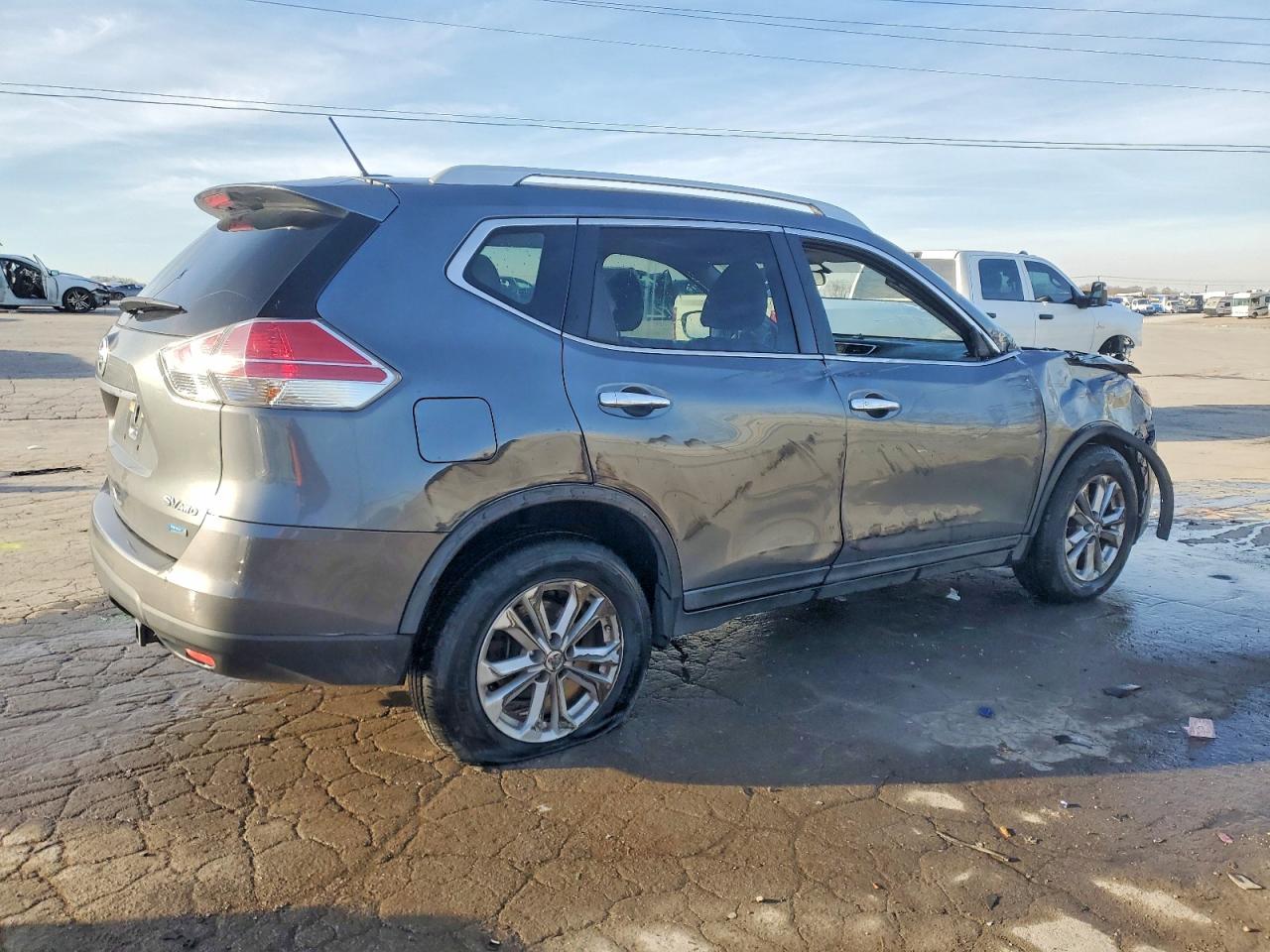 2014 NISSAN ROGUE S photo 3