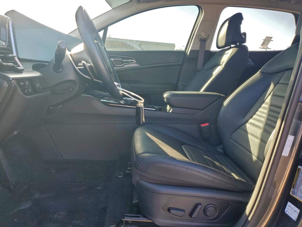 2025 KIA SPORTAGE SX PRESTIGE photo 7