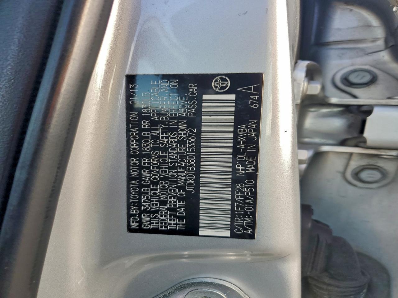 2013 TOYOTA PRIUS C photo 12
