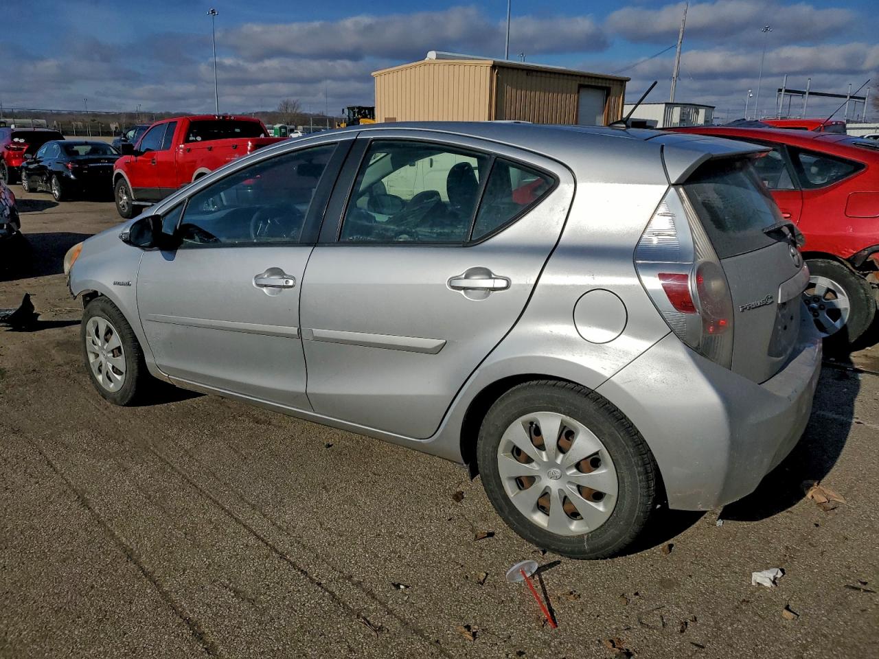 2013 TOYOTA PRIUS C photo 2