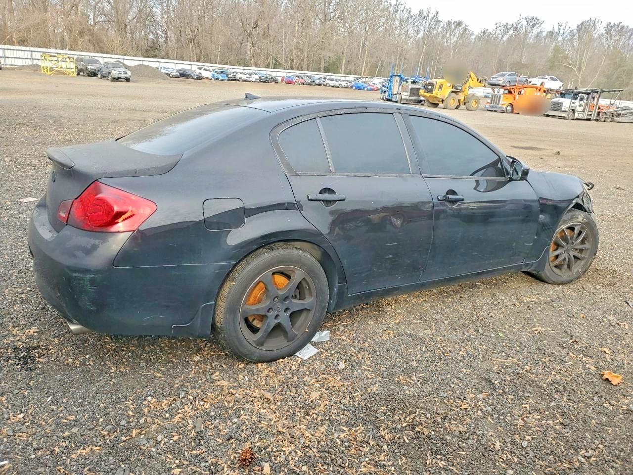 2009 INFINITI G37 photo 3
