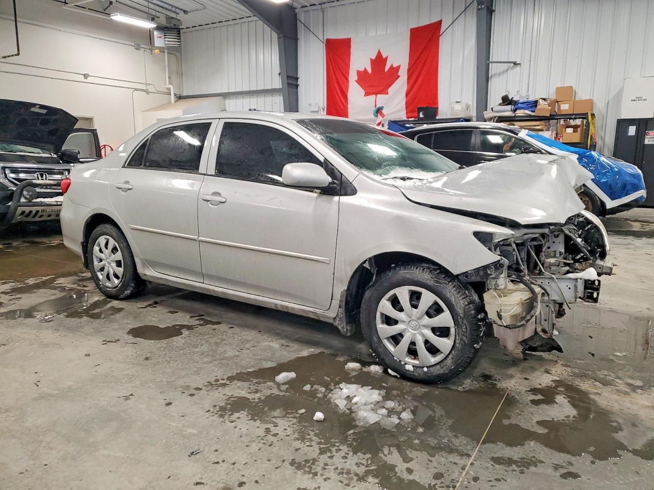 2013 TOYOTA COROLLA BASE photo 4
