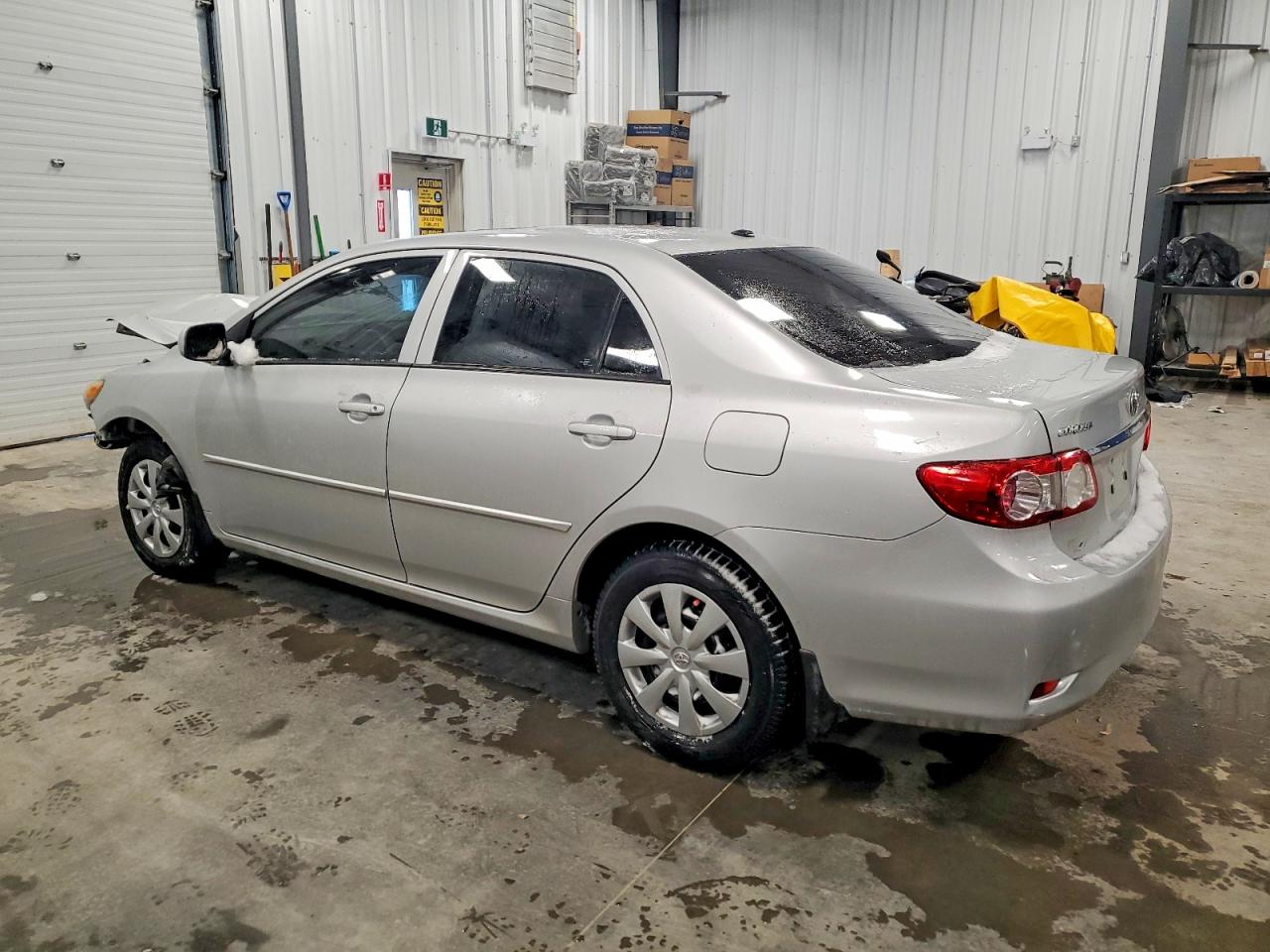 2013 TOYOTA COROLLA BASE photo 2