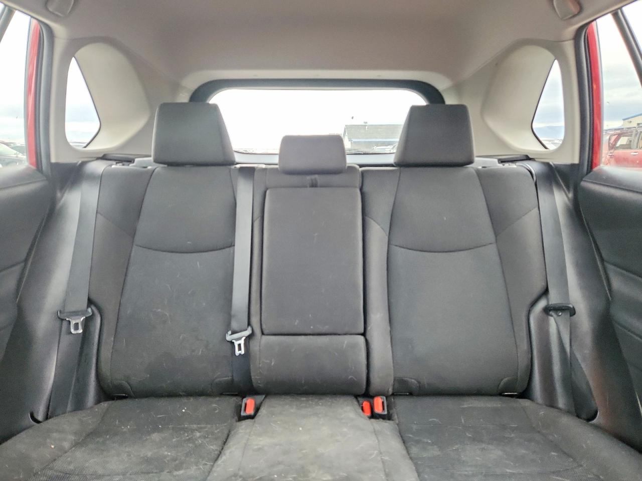 2019 TOYOTA RAV4 LE photo 10