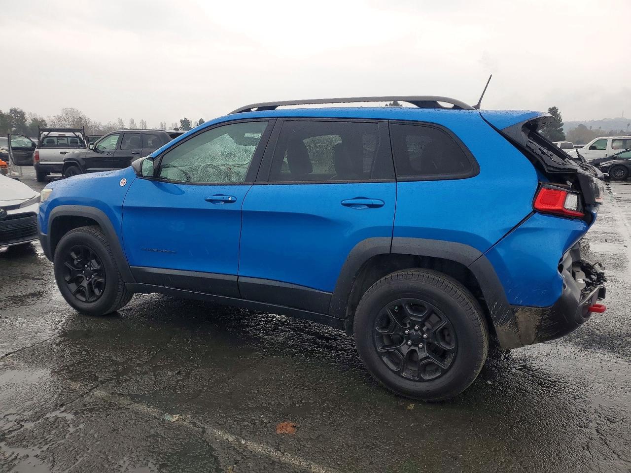 2019 JEEP CHEROKEE TRAILHAWK photo 3