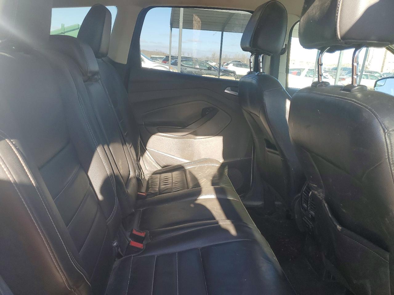 2015 FORD ESCAPE SE photo 21
