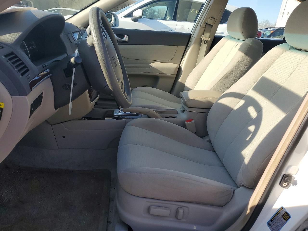 2008 HYUNDAI SONATA GLS photo 7