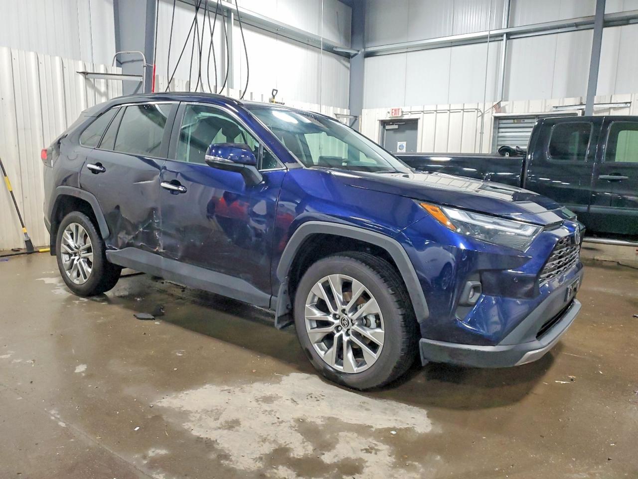 2022 TOYOTA RAV4 LIMITED photo 7
