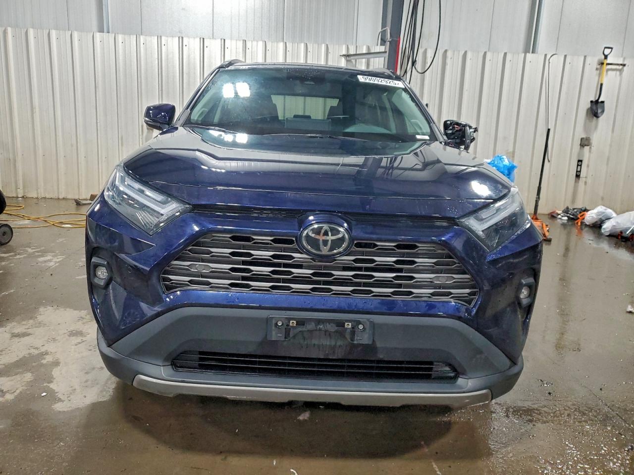 2022 TOYOTA RAV4 LIMITED photo 9