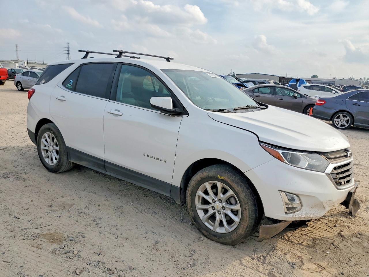 2019 CHEVROLET EQUINOX LT photo 4