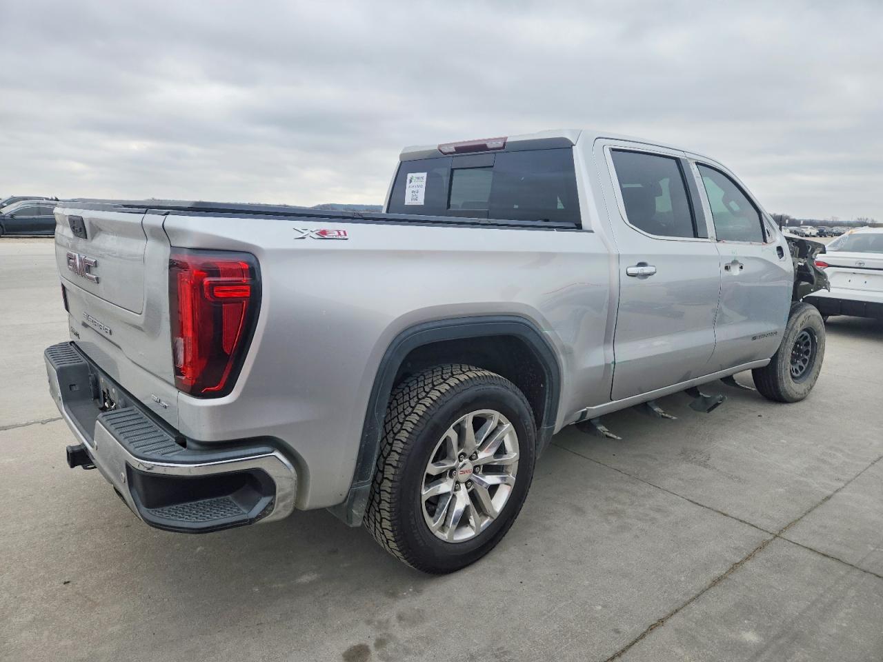 2019 GMC SIERRA K1500 SLT photo 3
