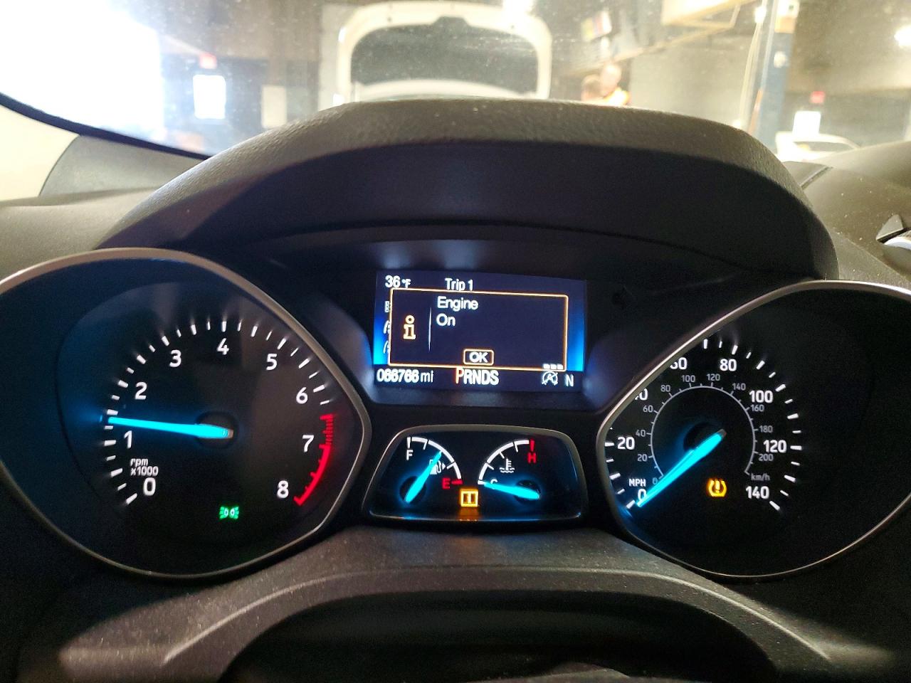 2017 FORD ESCAPE TITANIUM photo 9