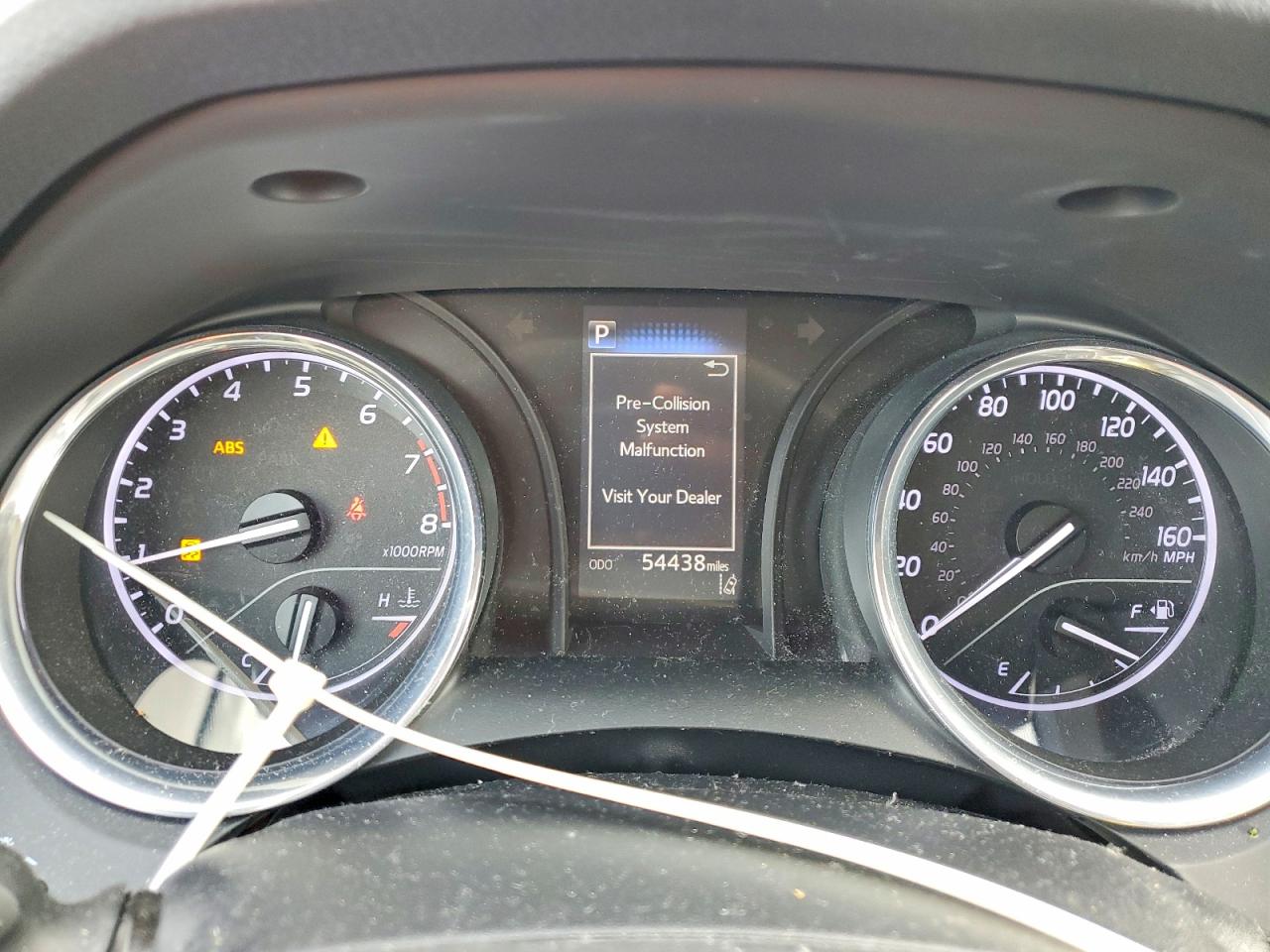 2020 TOYOTA CAMRY LE photo 9