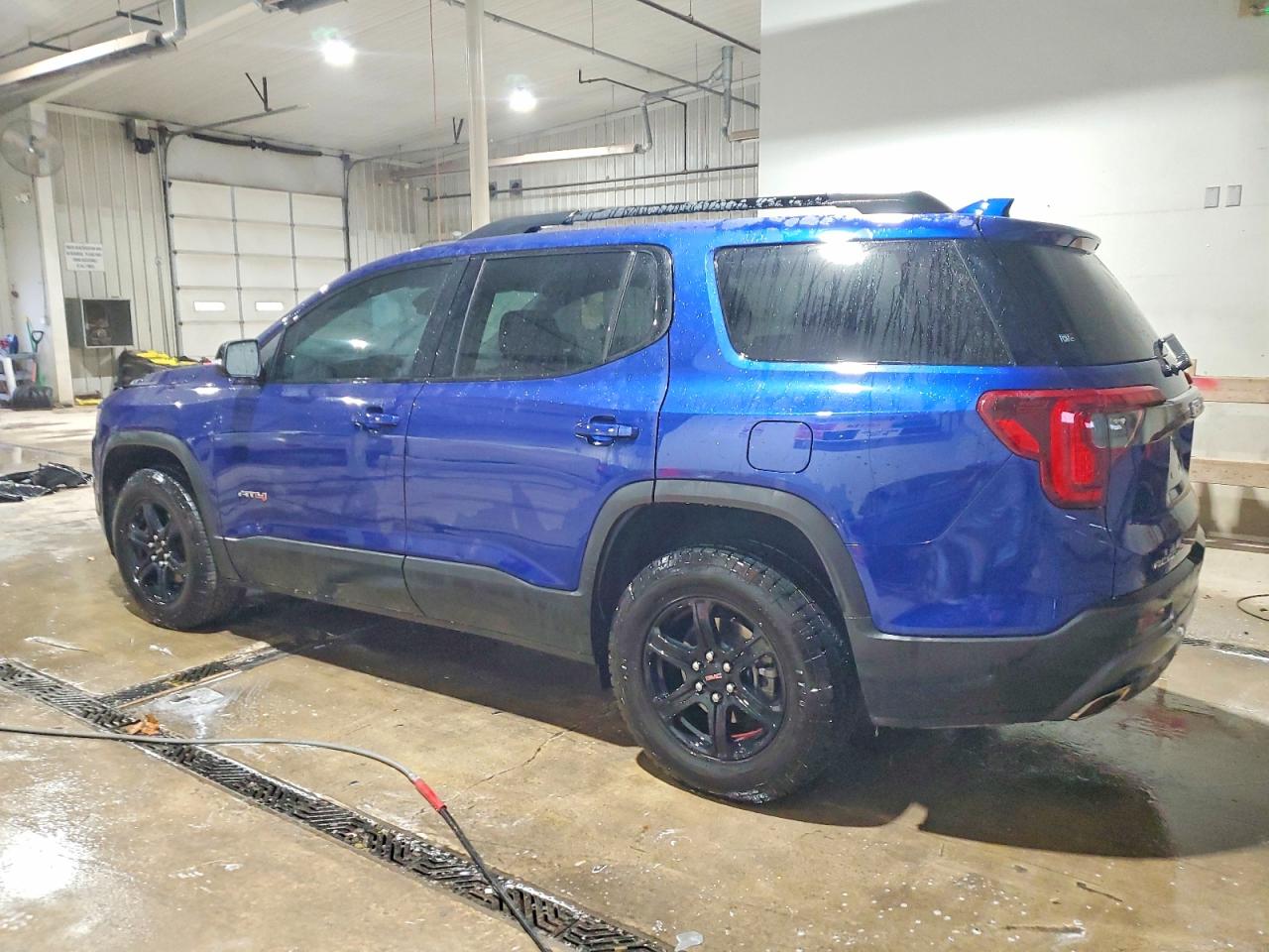 2023 GMC ACADIA AT4 photo 2