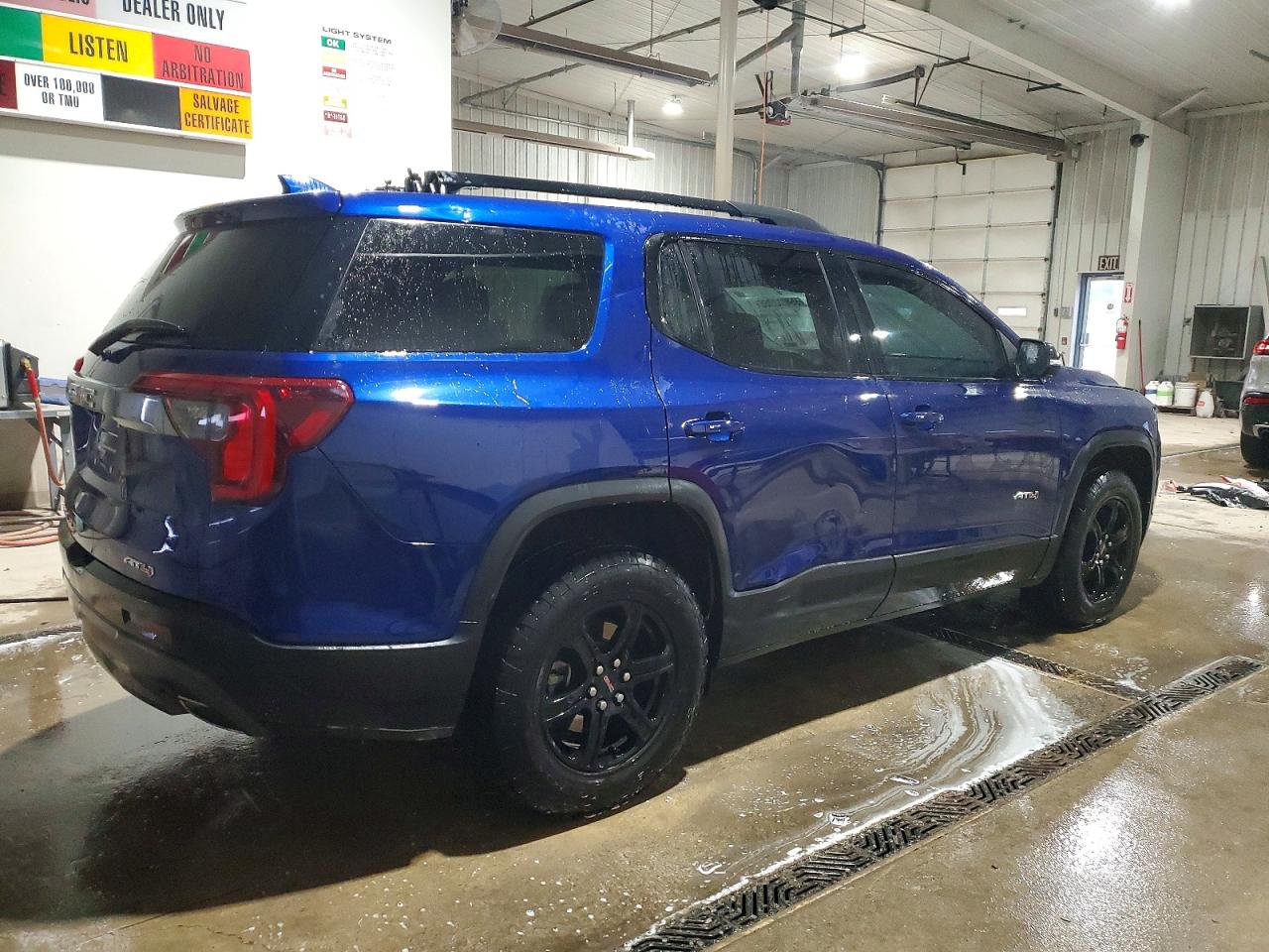 2023 GMC ACADIA AT4 photo 3