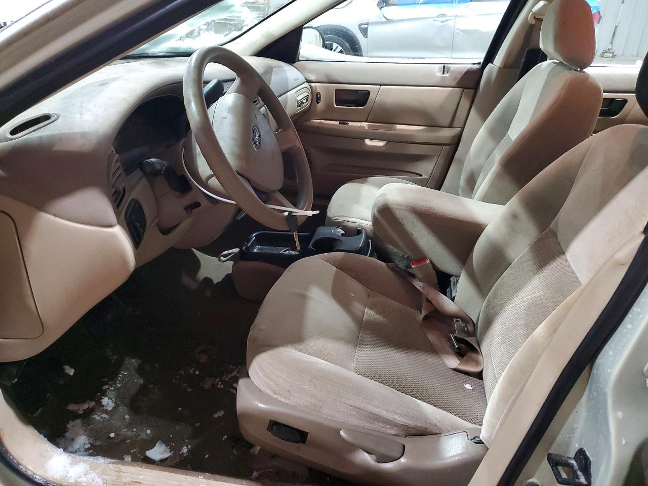 2004 FORD TAURUS SE photo 7