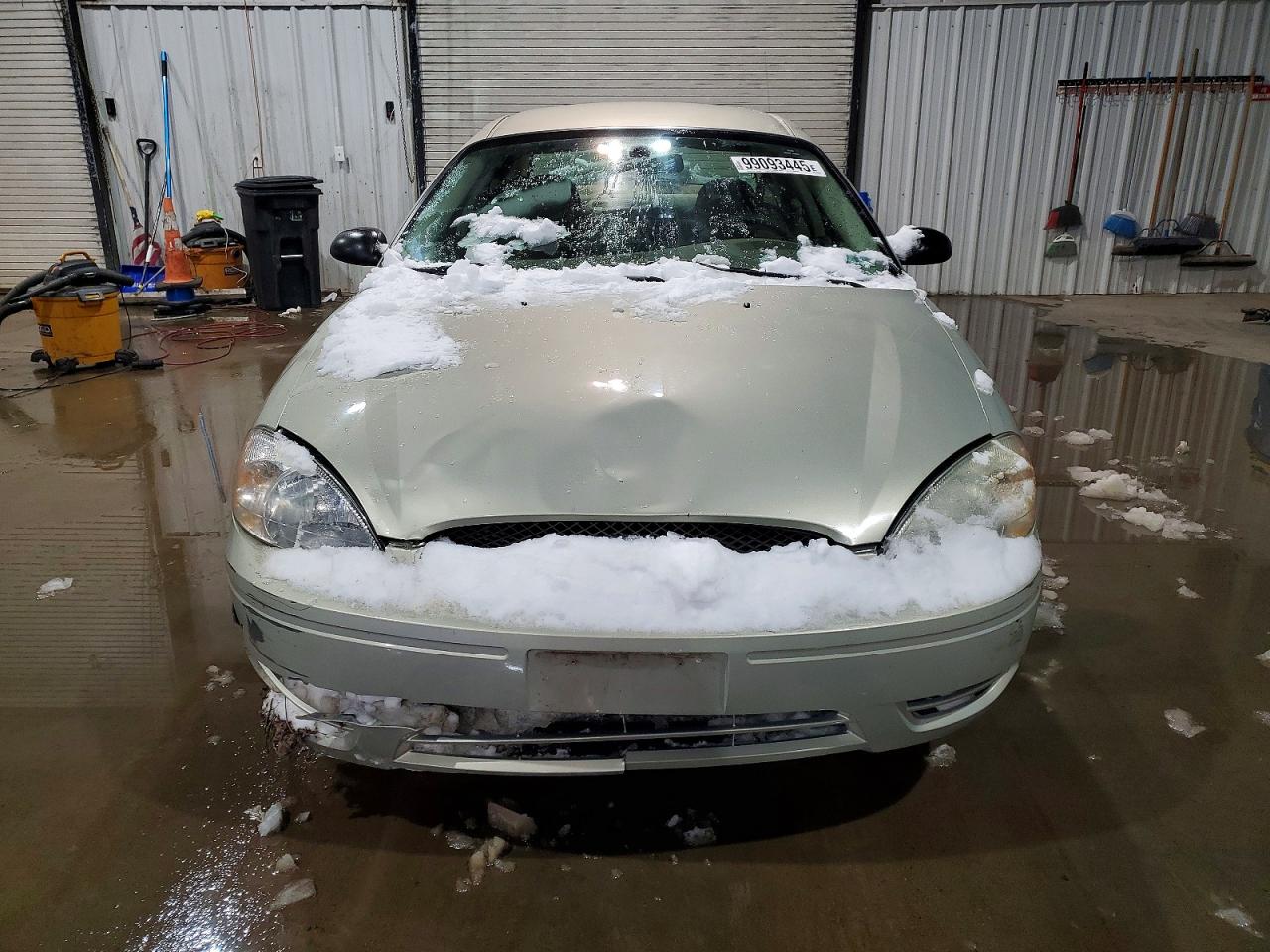 2004 FORD TAURUS SE photo 5