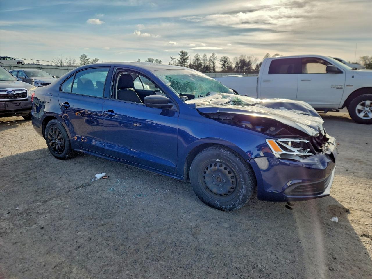 2013 VOLKSWAGEN JETTA BASE photo 4
