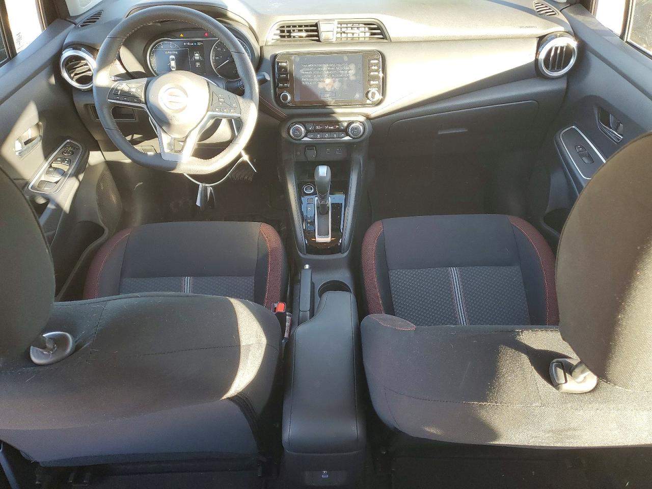 2025 NISSAN VERSA SR photo 15