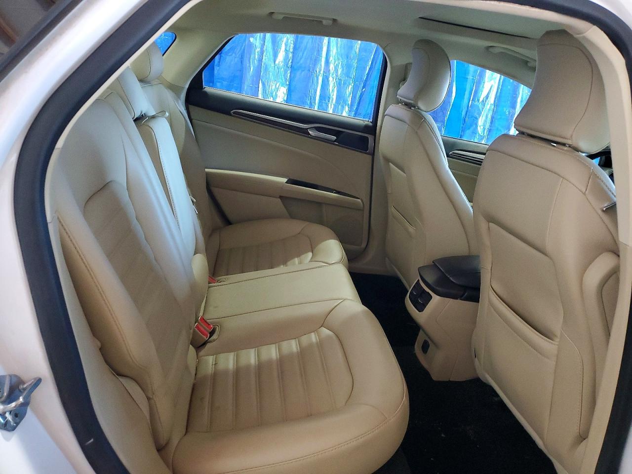 2016 FORD FUSION SE photo 10