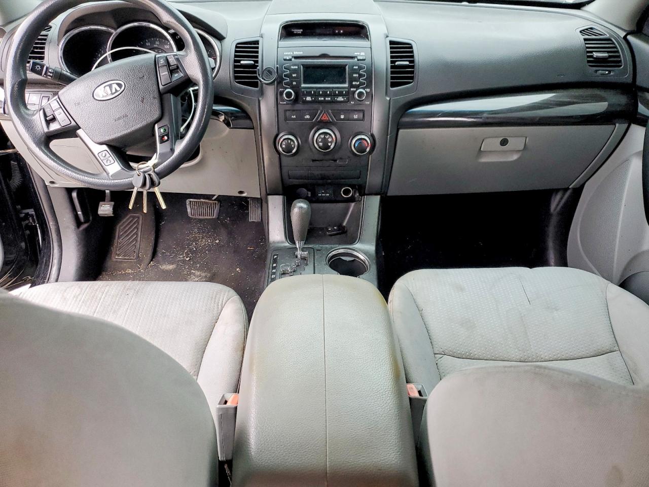 2011 KIA SORENTO BASE photo 8