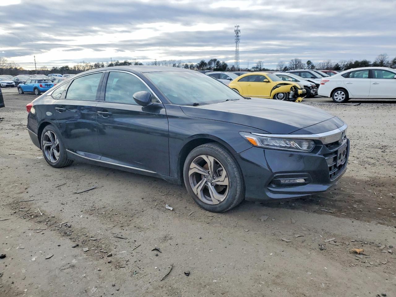 2018 HONDA ACCORD EX photo 4