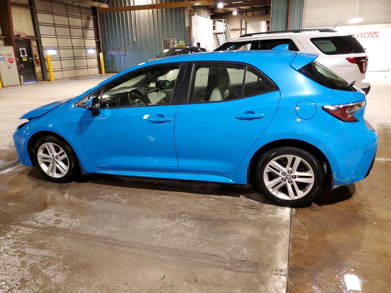 2019 TOYOTA COROLLA SE photo 2