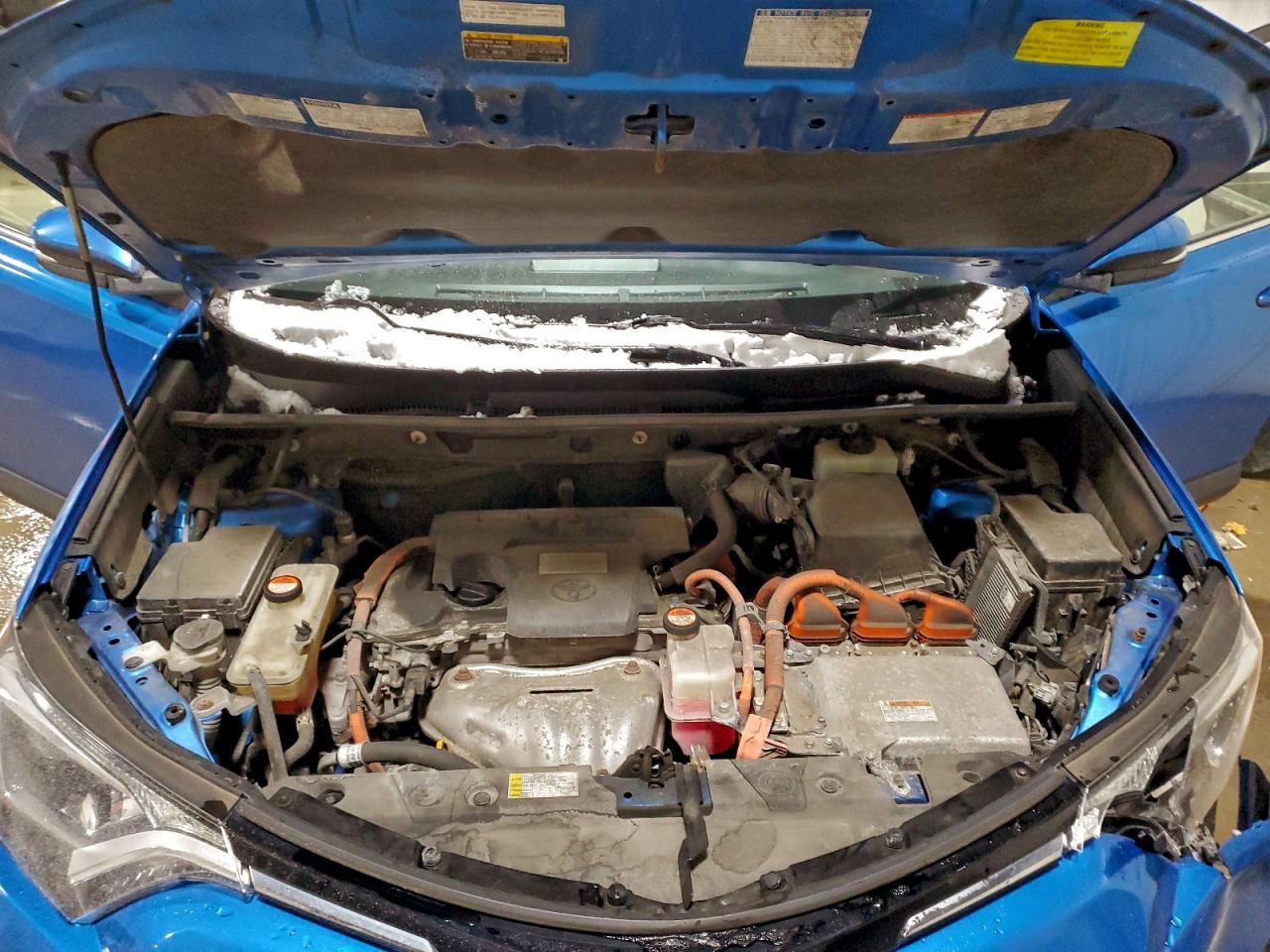 2016 TOYOTA RAV4 HV XLE photo 12