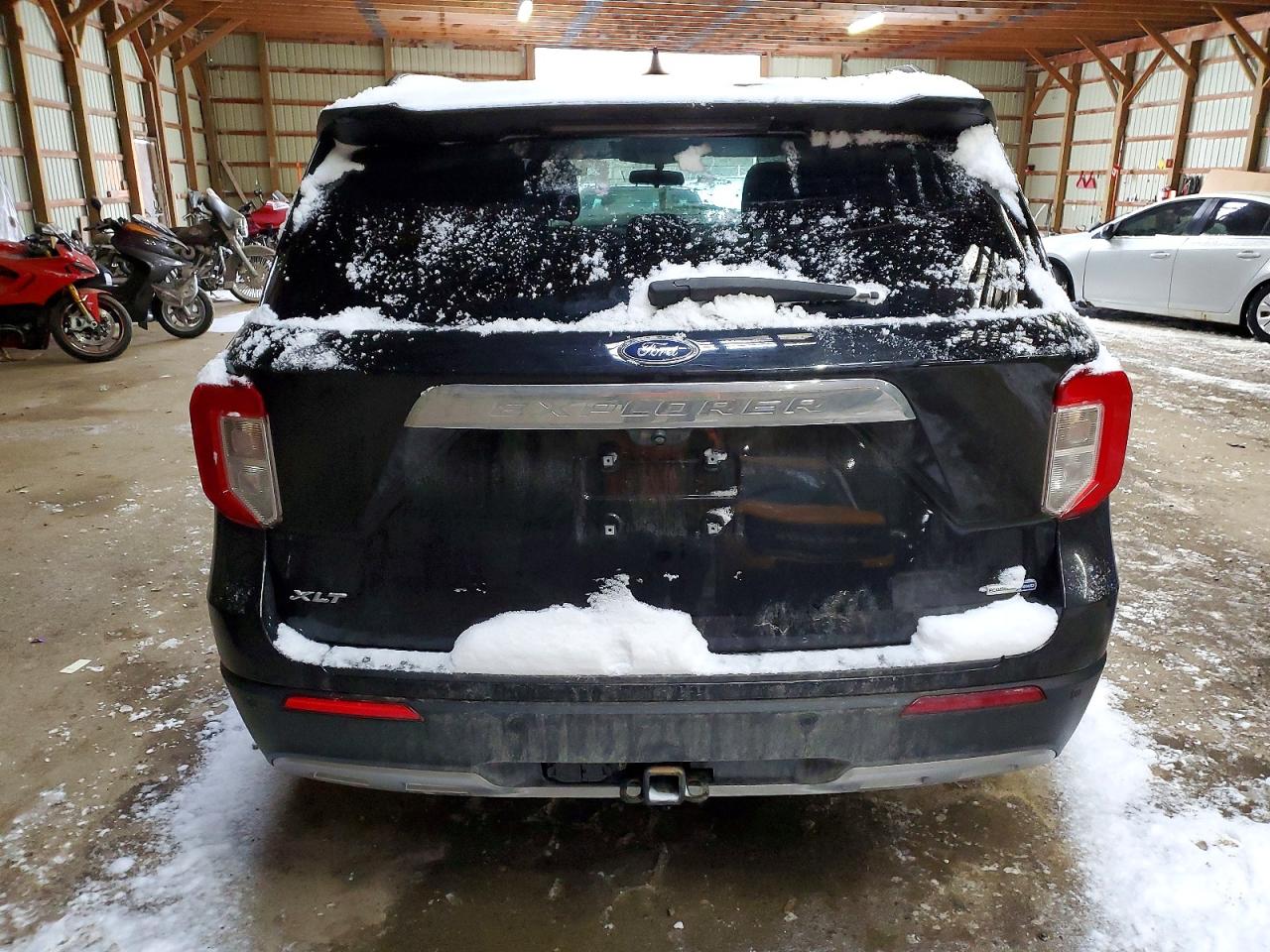 2020 FORD EXPLORER XLT photo 6