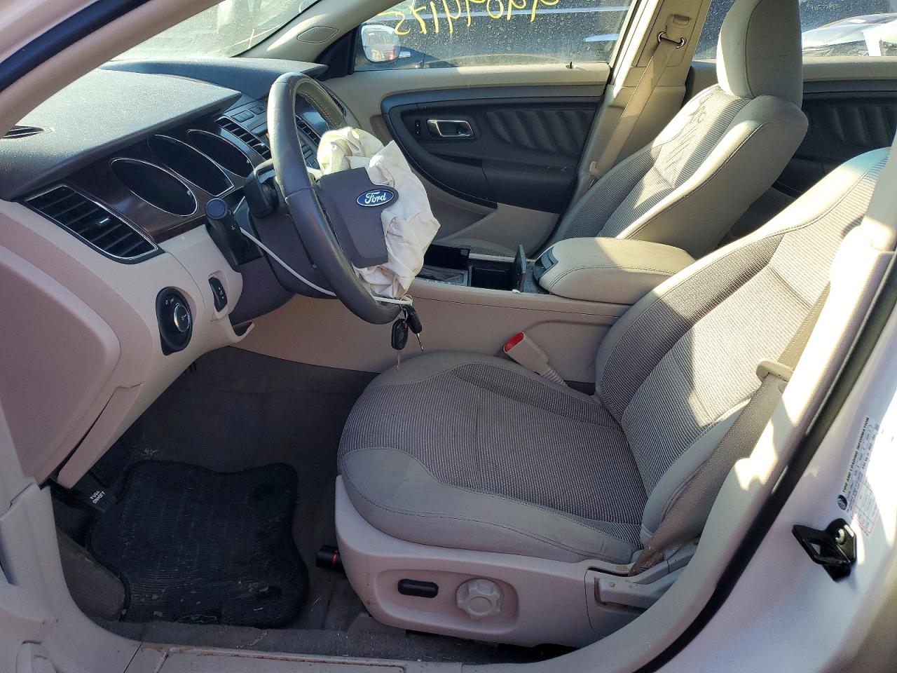 2010 FORD TAURUS SEL photo 7