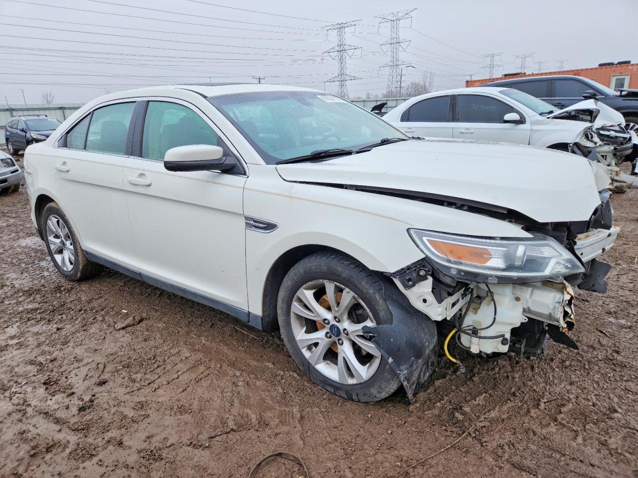 2010 FORD TAURUS SEL photo 4