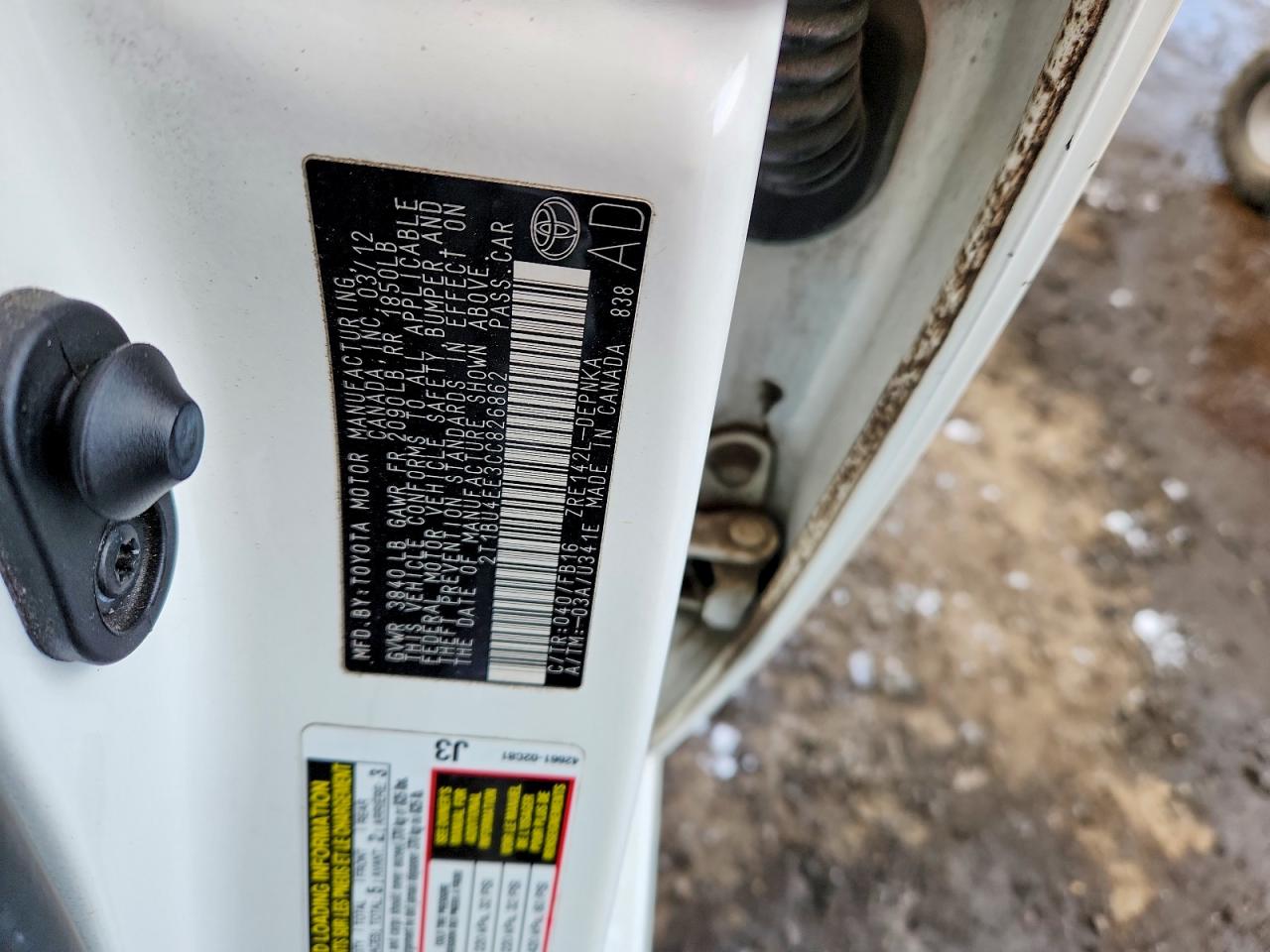2012 TOYOTA COROLLA BASE photo 34
