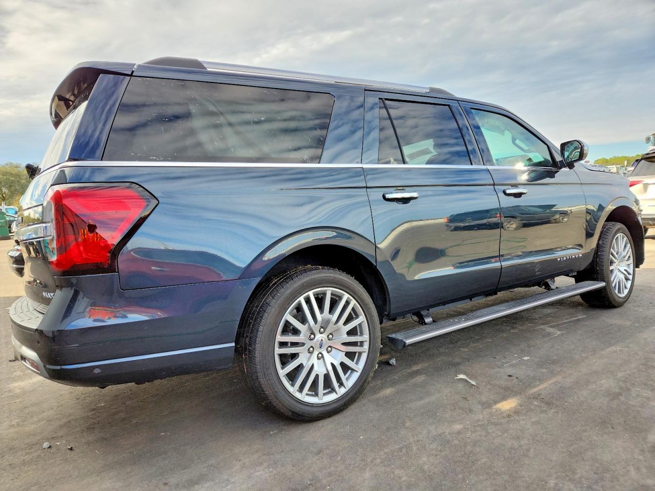 2024 FORD EXPEDITION MAX PLATINUM photo 3