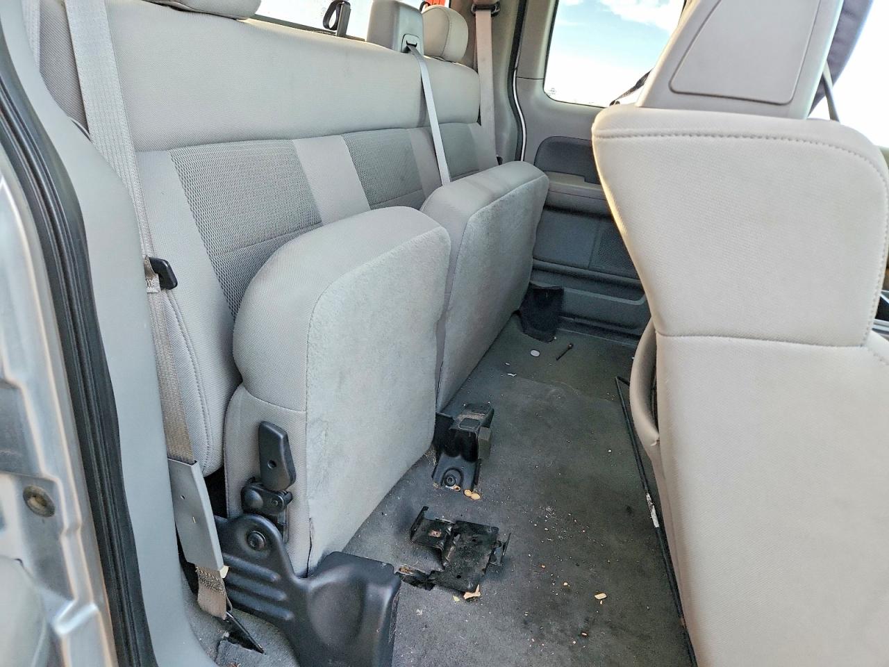 2004 FORD F150 photo 37
