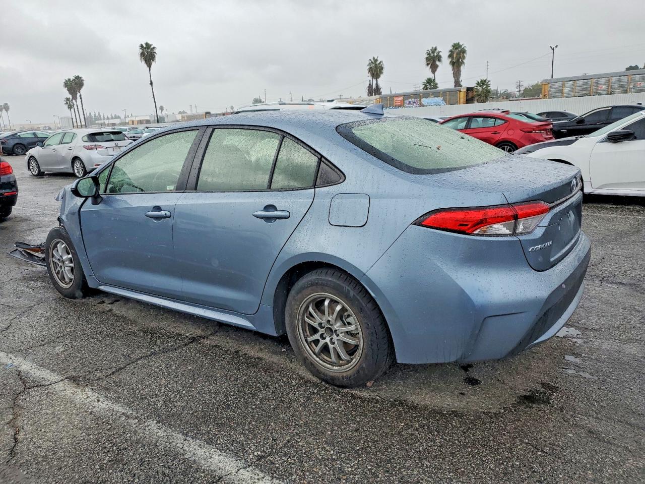 2022 TOYOTA COROLLA LE photo 2
