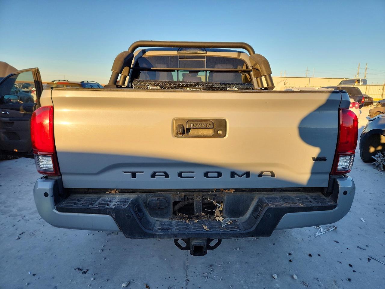 2019 TOYOTA TACOMA DOUBLE CAB photo 6