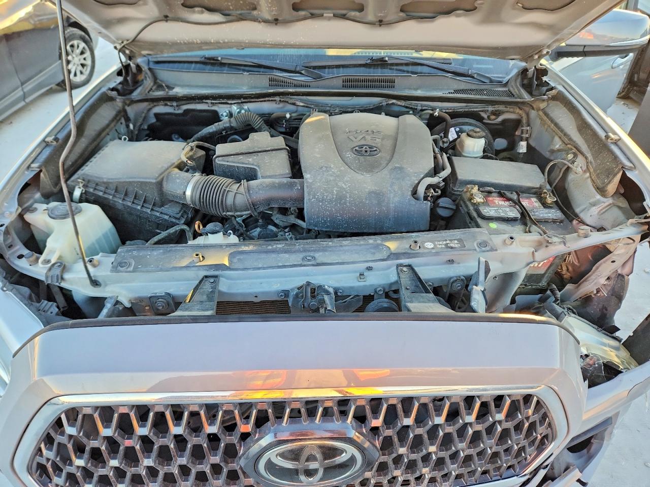 2019 TOYOTA TACOMA DOUBLE CAB photo 11