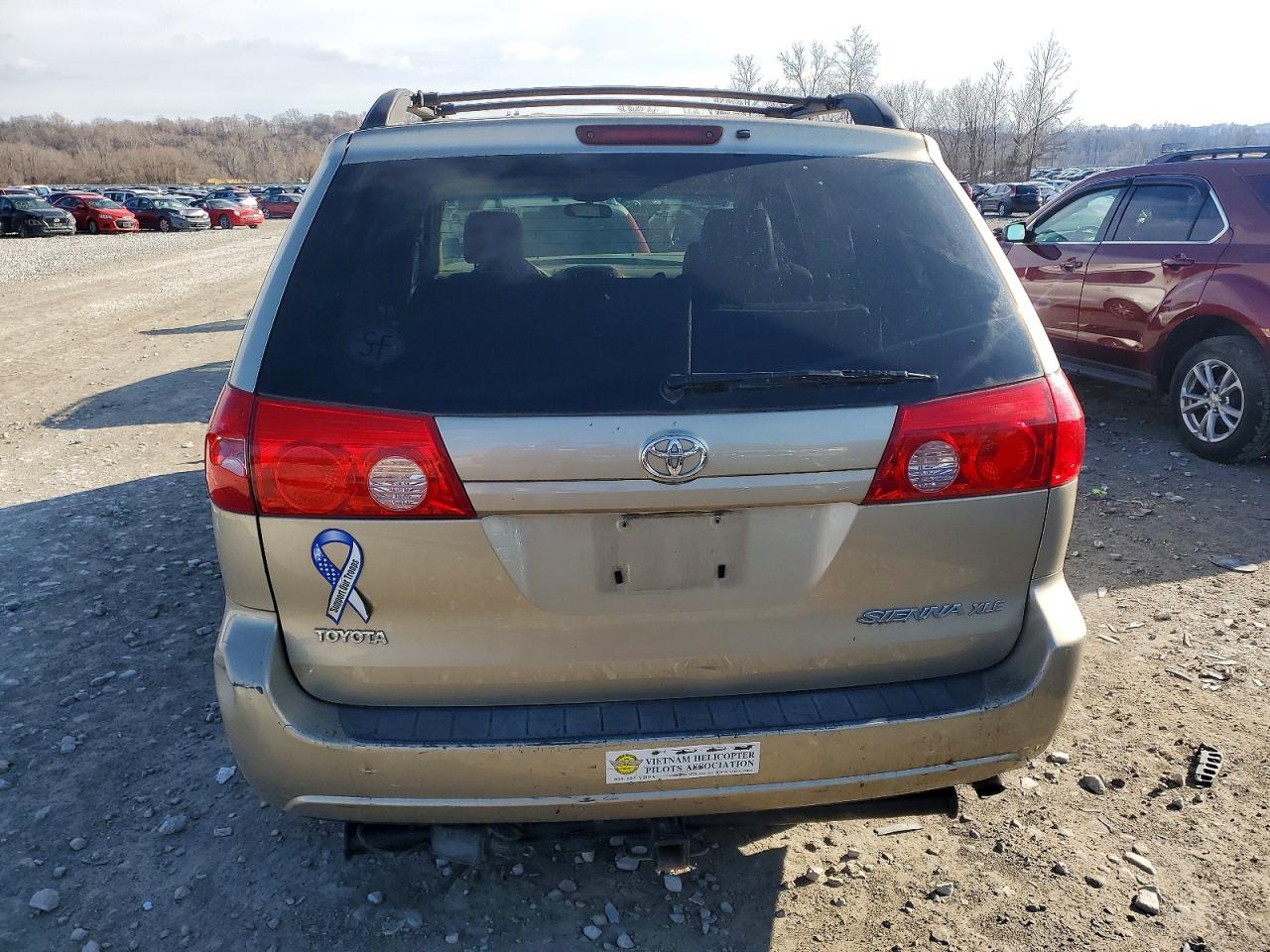2008 TOYOTA SIENNA XLE photo 6