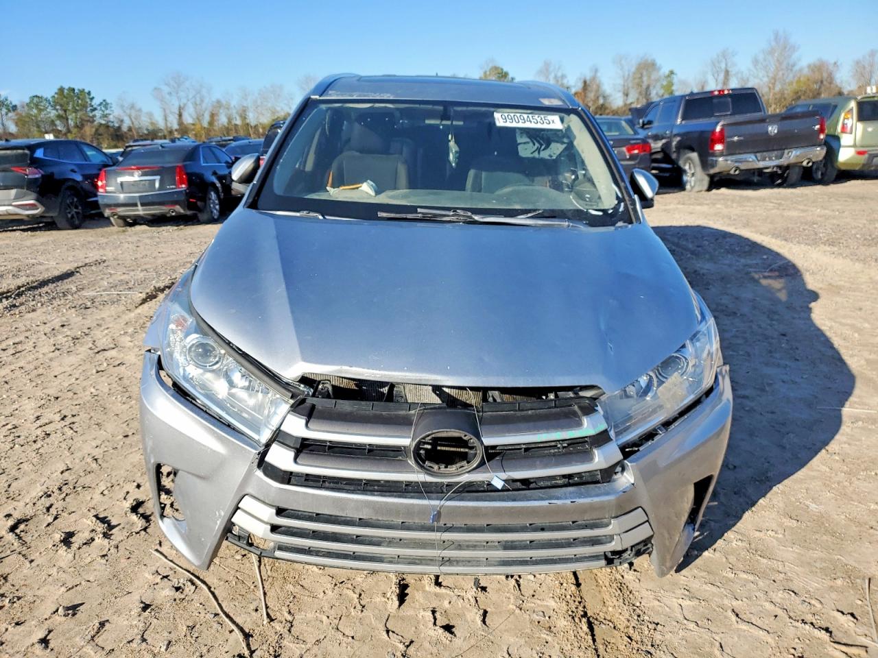 2019 TOYOTA HIGHLANDER SE photo 5
