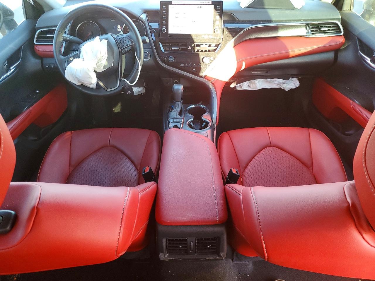 2024 TOYOTA CAMRY XSE photo 8