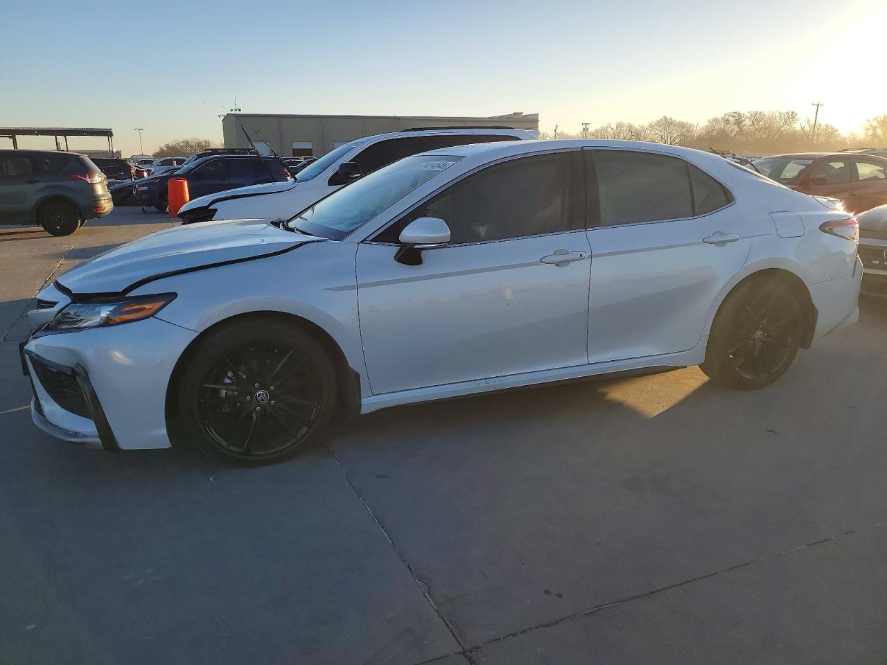 2024 TOYOTA CAMRY