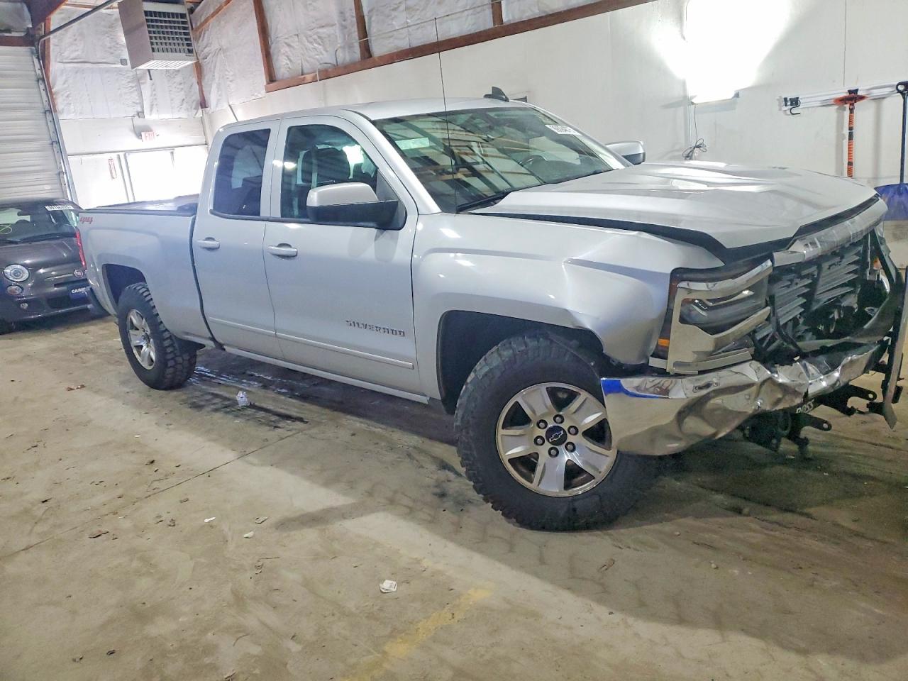2018 CHEVROLET SILVERADO K1500 LT photo 4
